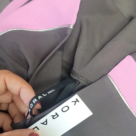KORAL COLOR Block Leggings - Picture 8 of 8